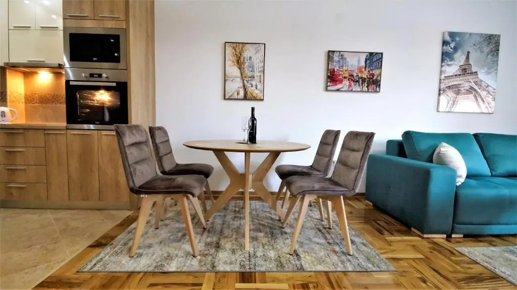 Aleksa Lux apartment Budva