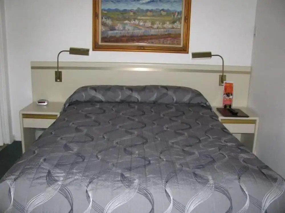 The Wayfarer Motel