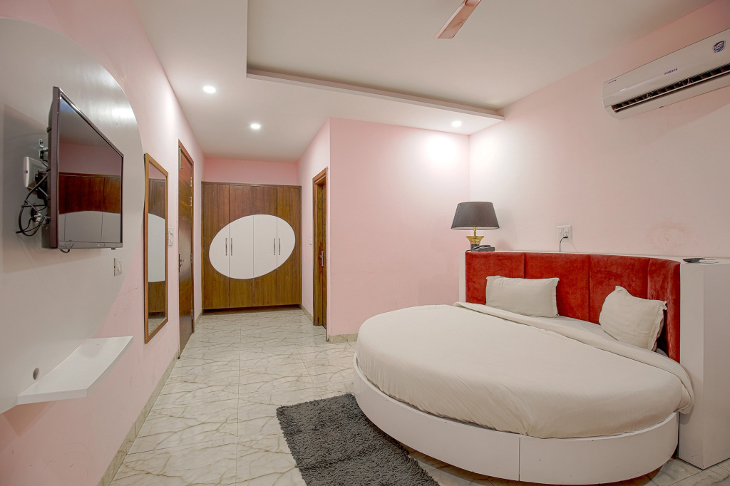 Fabhotel Stevia