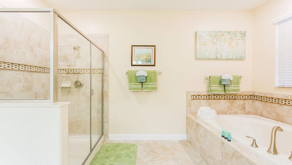 8BR Disney Home w Pool SPA Theater Near Clubhouse