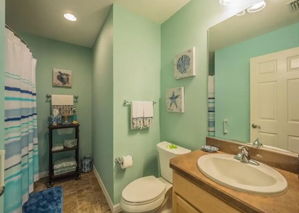 Amber Court 871 by White Pelican VR
