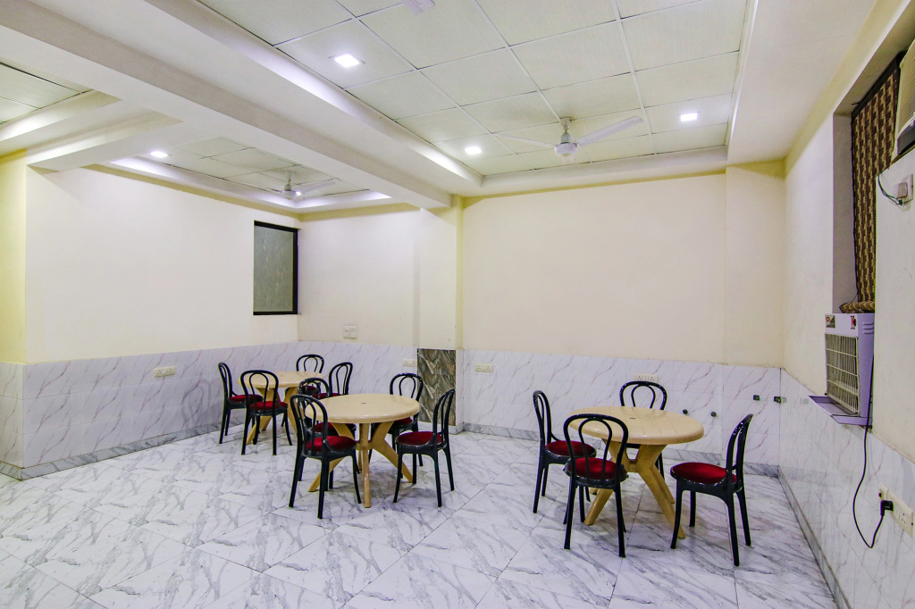 Fabhotel F9 Ashok Vihar
