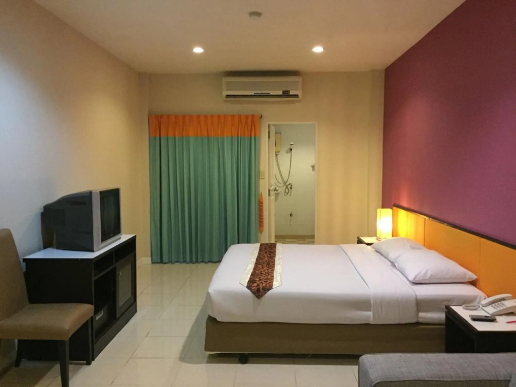 The Color Living Hotel