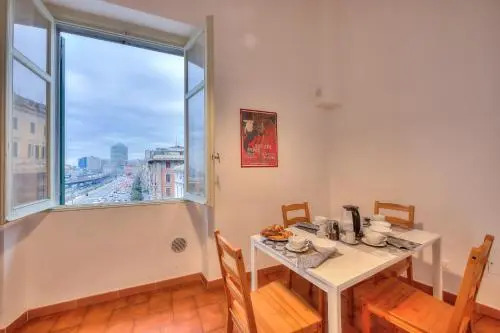 Flat 4 bedrooms 2 bathrooms - Genoa