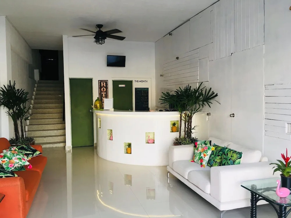 Tropicus 15 Suite Room With Balcony