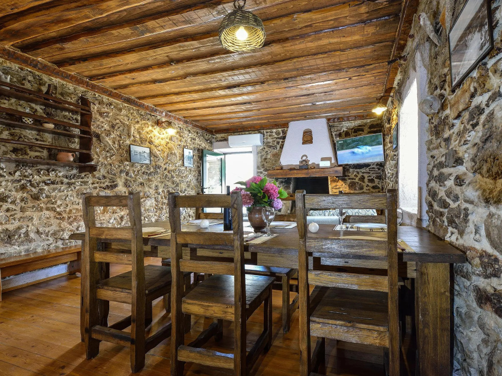 Pet-friendly Holiday Home in Sukošan with Hot Tub