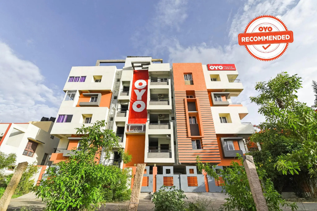 OYO Flagship 77335 LOTUS LAKEVIEW APARTMENTS