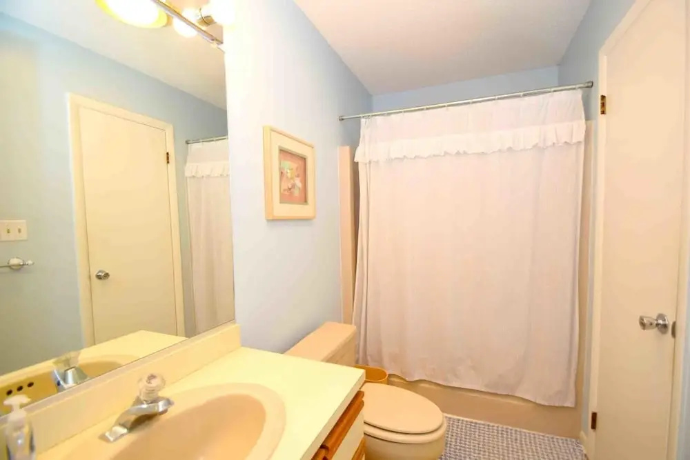 Seascape-heron Harbour 204-4 2 Bedroom Condo by RedAwning
