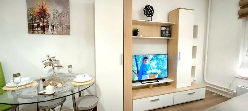 Апартаменты Laura Home Варшавское шоссе, 141, корпус 6