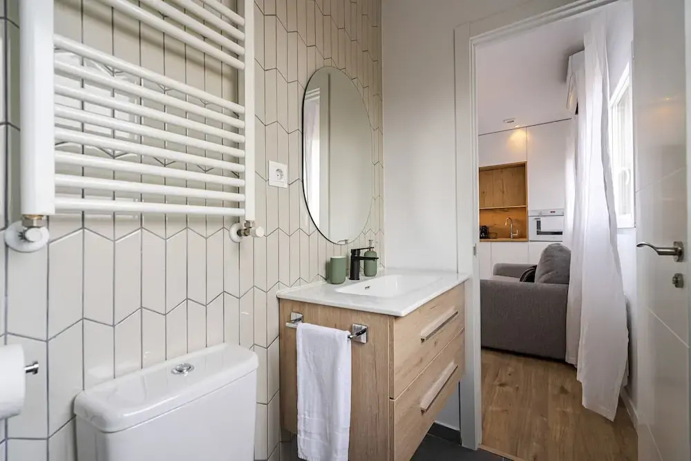 Vallecas Suites by Olala Homes