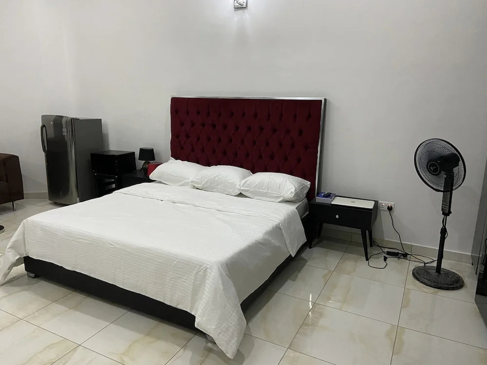Luxurious and Inviting 4-bed House in Chevro-lekki
