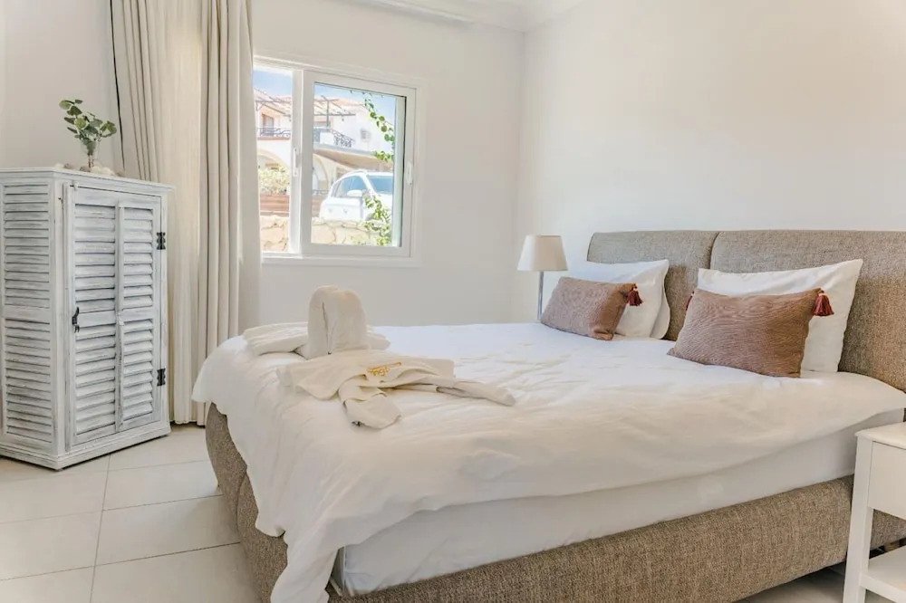 Family-friendly Apartment Just Steps Away From the Sea