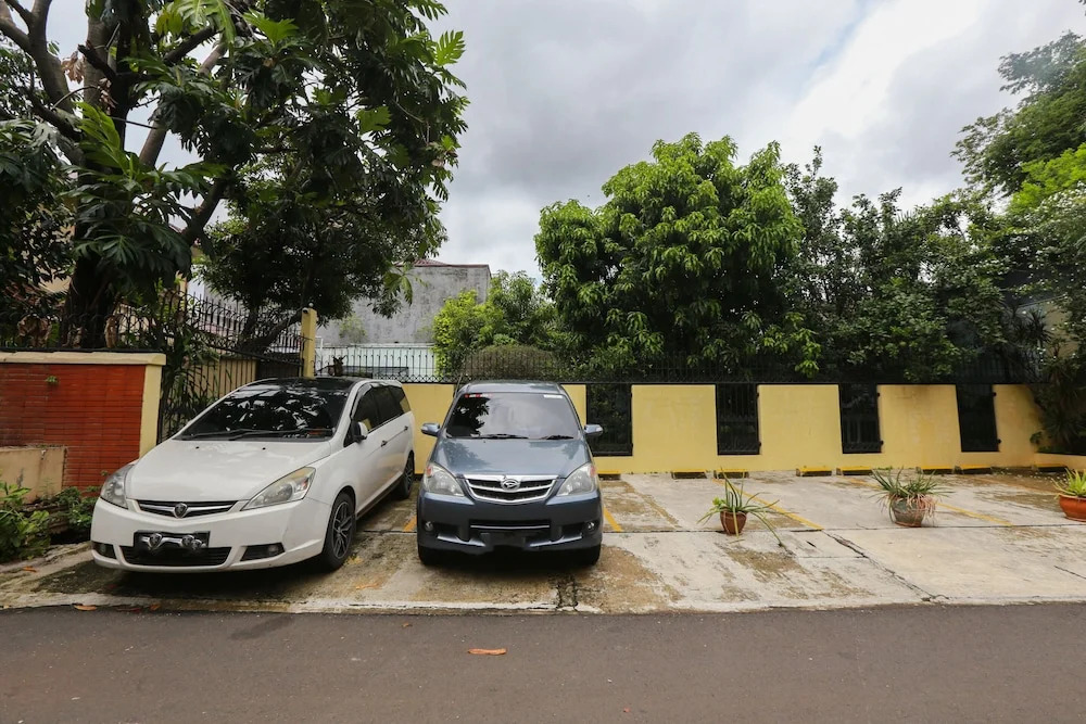 OYO 2323 The One Residence Syariah