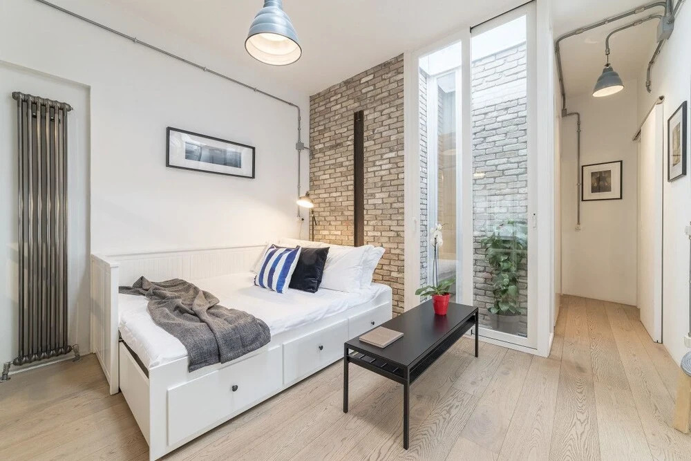 Cosy Modern Studio Flat Close to Metro Piramide