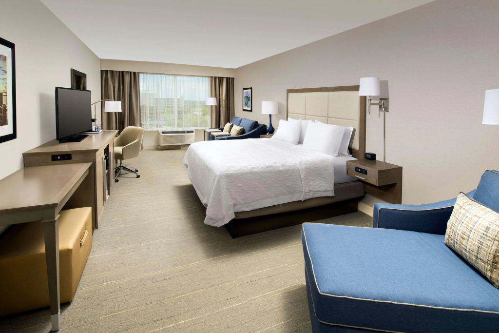 Hampton Inn Wilmington Downtown