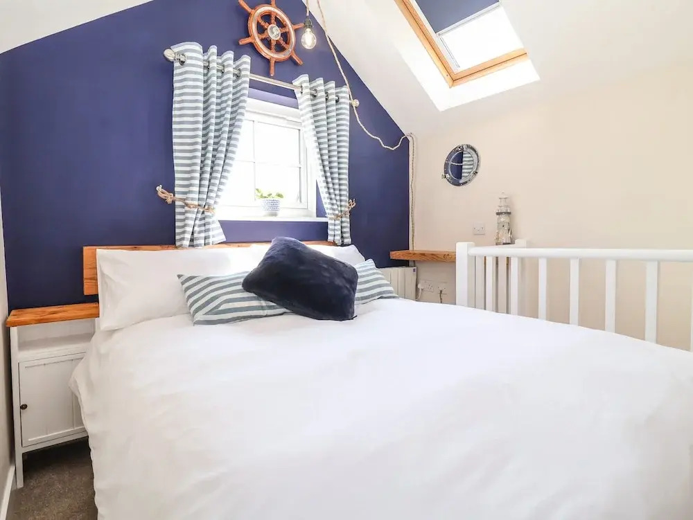 Admiral Cottage