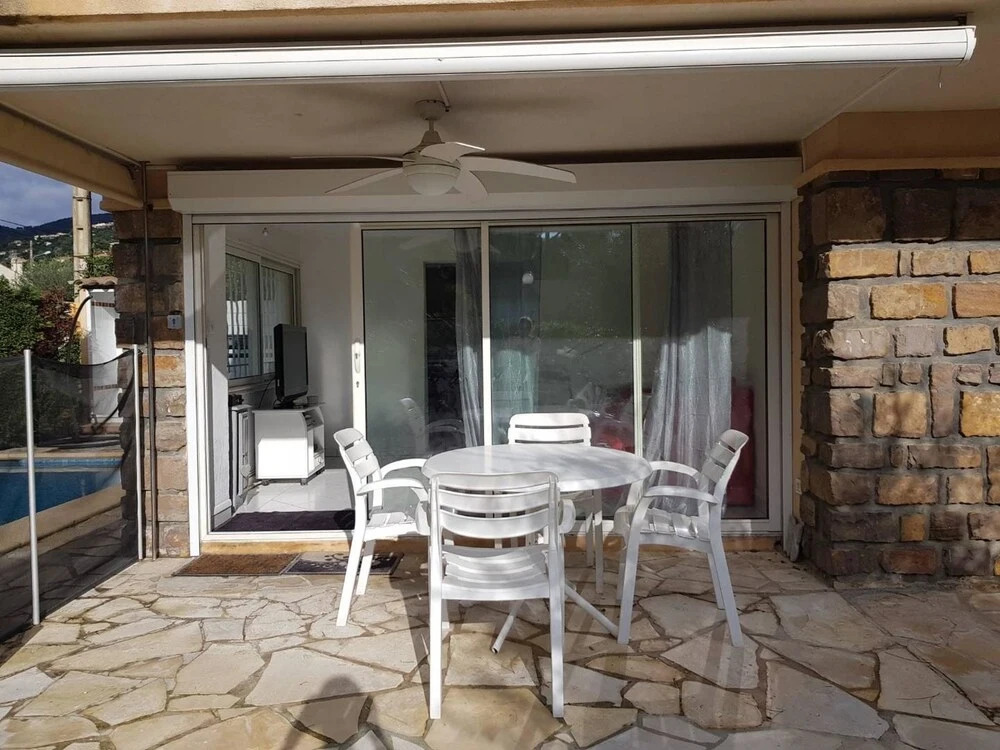 Apartment With one Bedroom in Cavalaire-sur-mer, With Pool Access and
