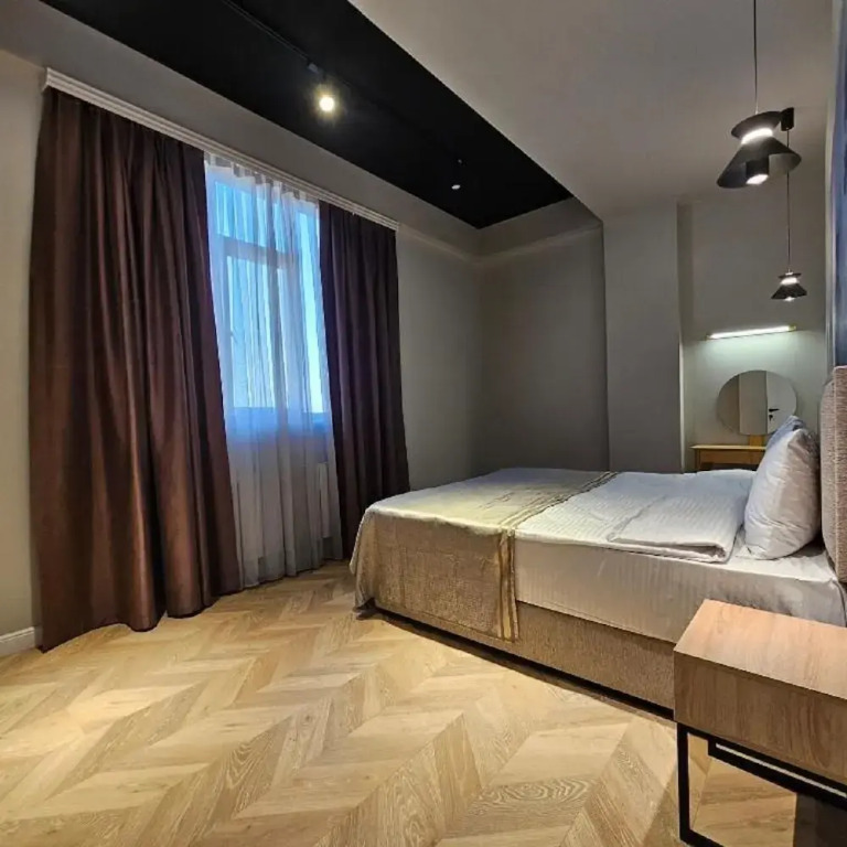 Luxury City Apart Hotel