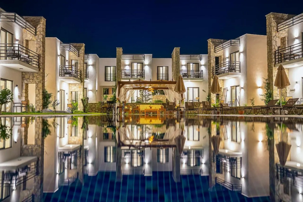 Dadya Bora Hotel