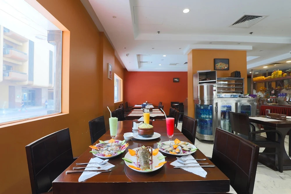 OYO 332 Syaj Hotel