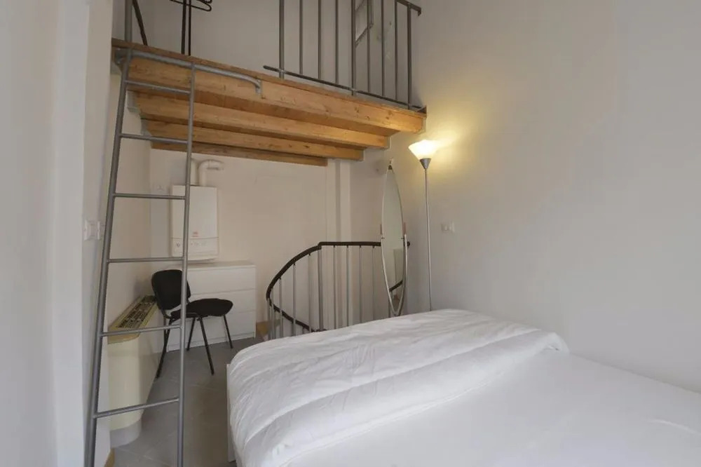 Massarenti 3 Levels Apartment