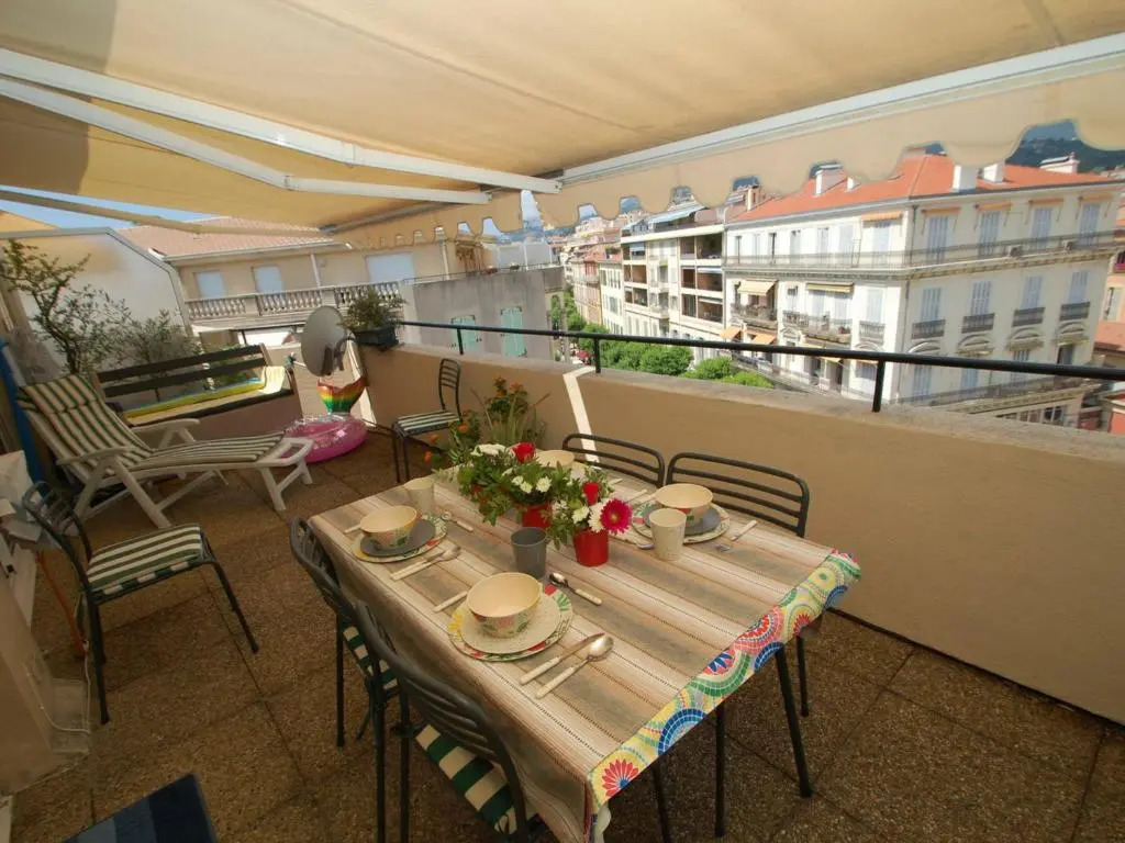 Appartement Menton, 2 pièces, 4 personnes - FR-1-196-280