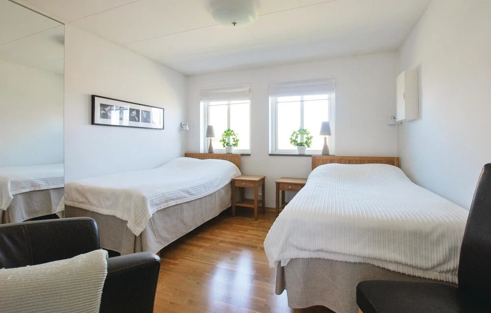 Nice Home In Borgholm With Wifi