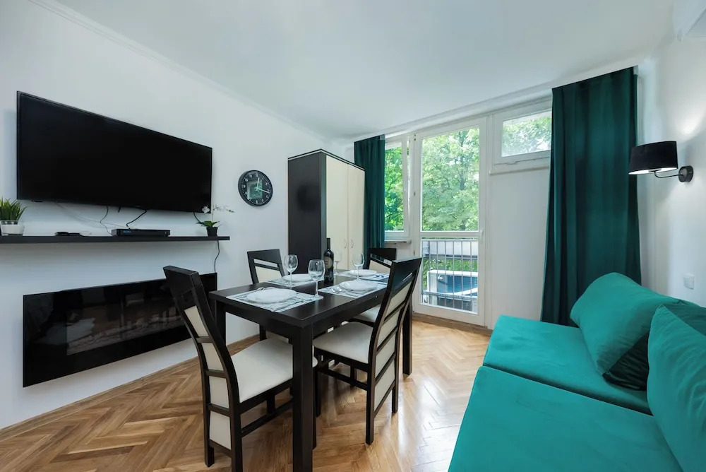 UNITApartament Short Rent Apartment in Warsaw by Metro Station Rondo ONZ Apart with 3bedrooms 22