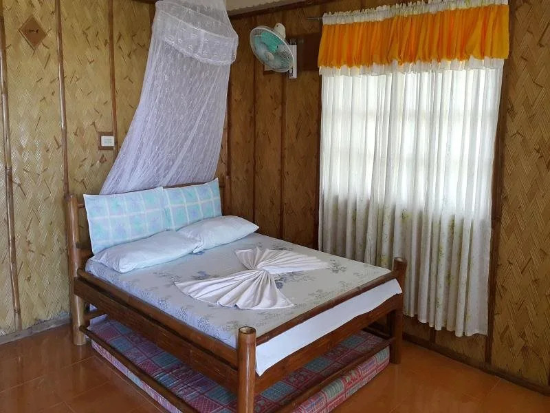 Lagundian Hills Lodging House