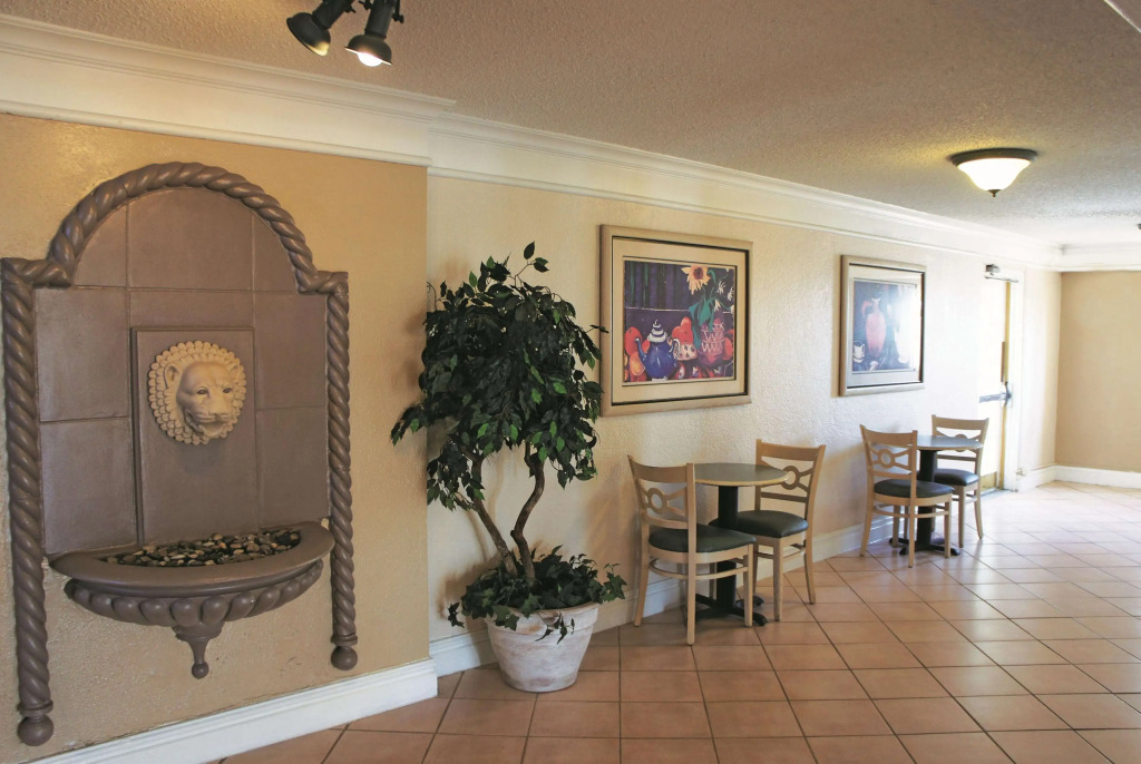 La Quinta Inn by Wyndham Clute Lake Jackson