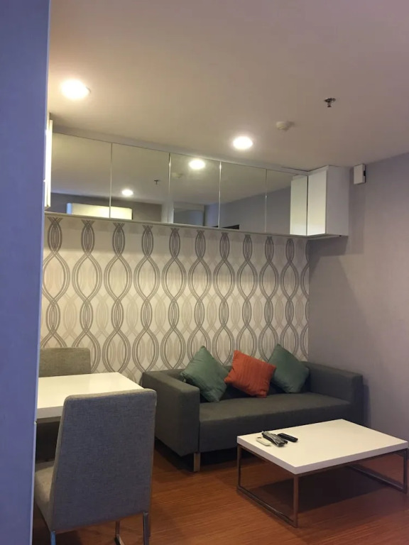 Siam Diamond Resident