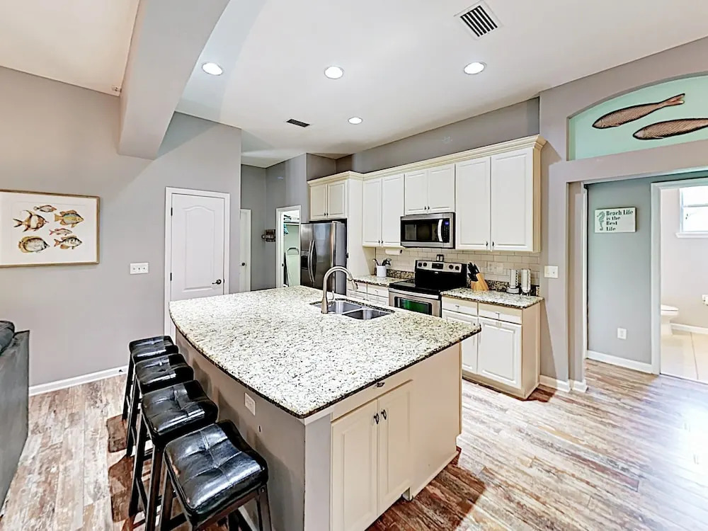 New Listing! Tropical Getaway Near Vilano Beach 4 Bedroom Home
