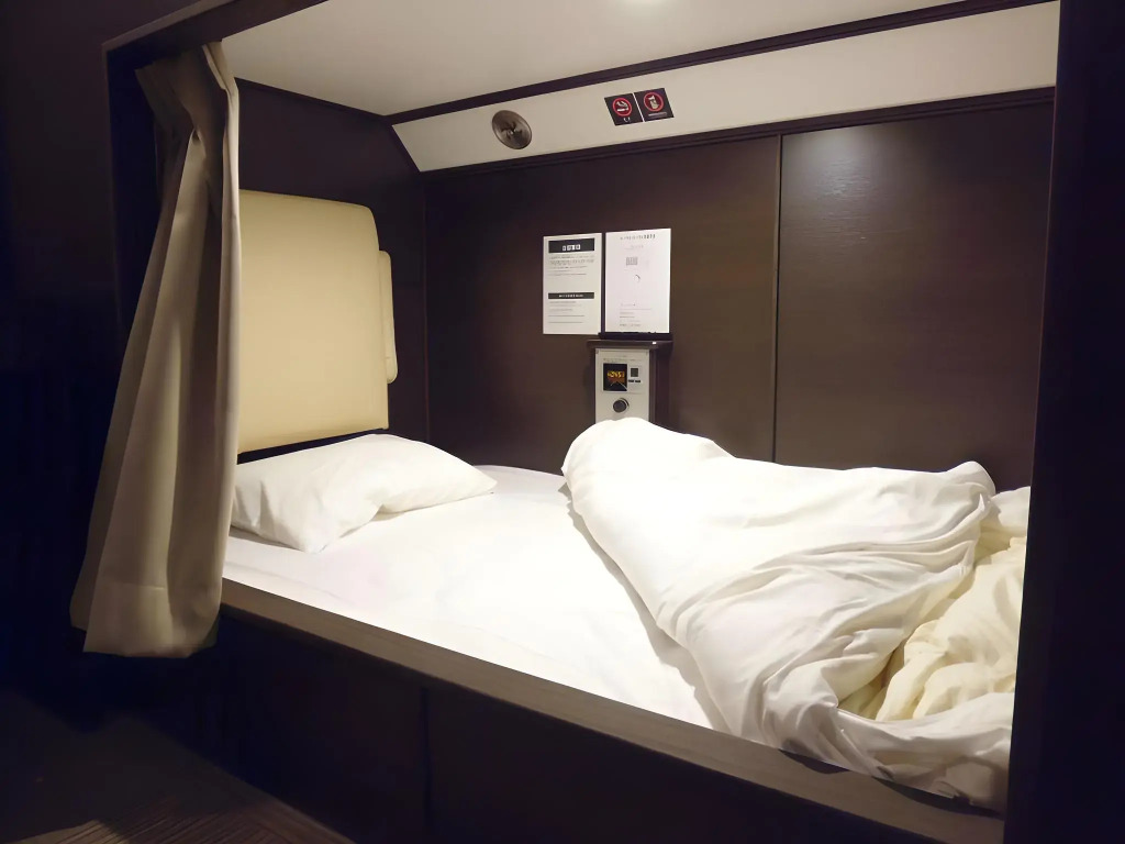 Hotel CROWN HILLS MIYOSHI