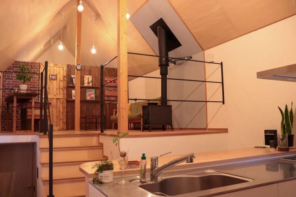 Onuma lakeside cottage