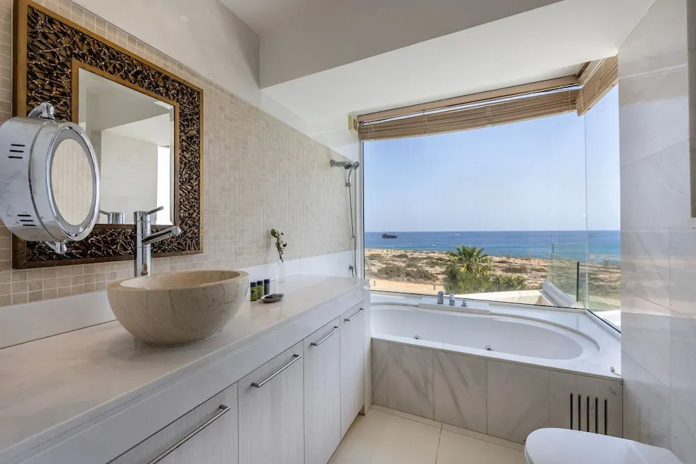 Protaras Seafront Villa AleMar