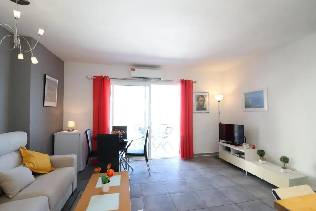 Delfin 9 J Canyelles Roses - Barneda Premium