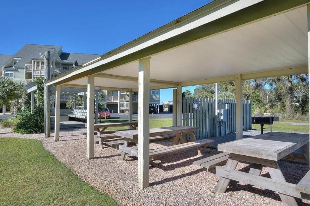 Oak Island Beach Villa 805 - The Laughing Seagull