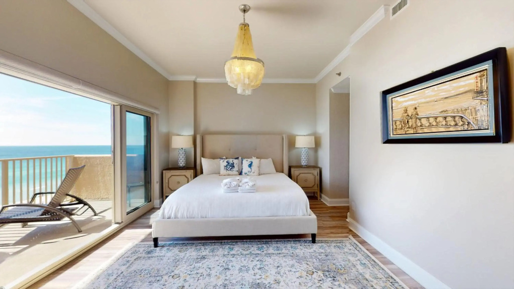 Beach Manor 0812