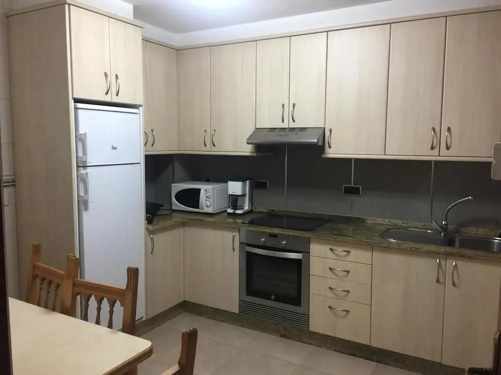 Apartment with 3 Bedrooms in Sanxenxo, with Wonderful City View - 25 M From the Beach