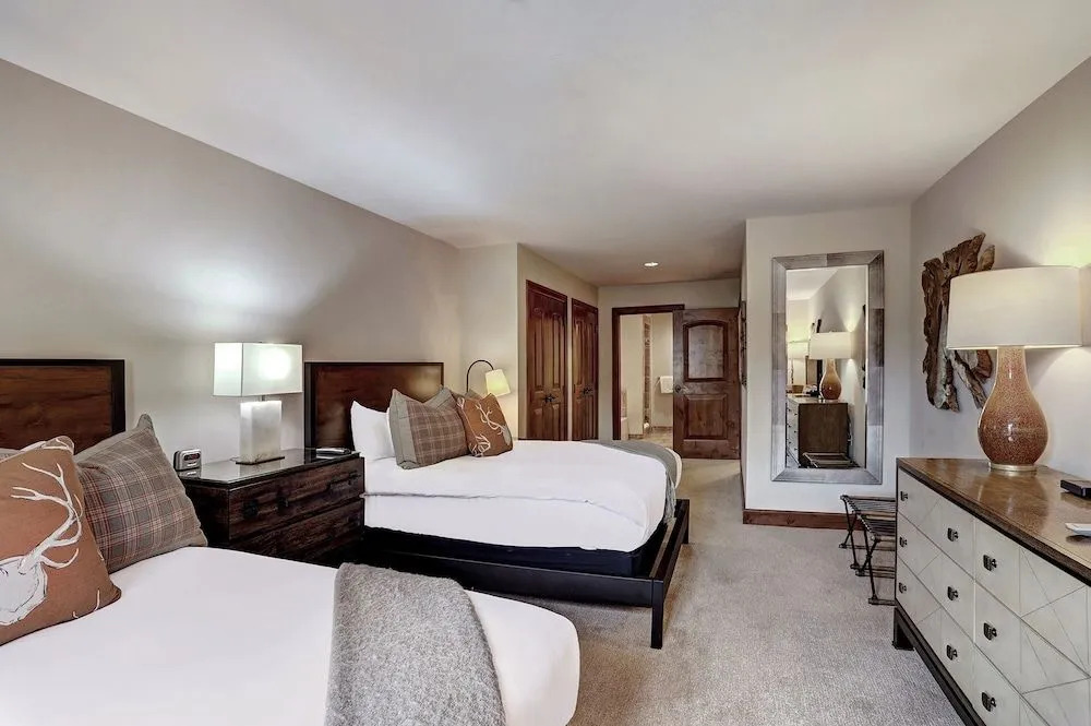 Ritz 3Br Mtn View RRR407