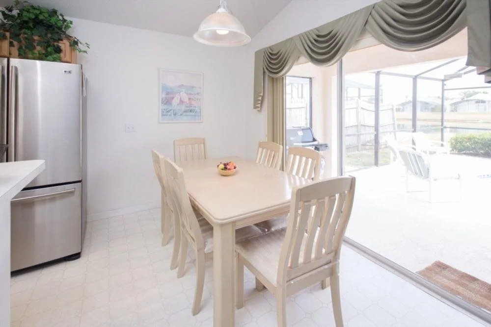 ACO PREMIUM – 7 bd with pool and Game Room (1500)