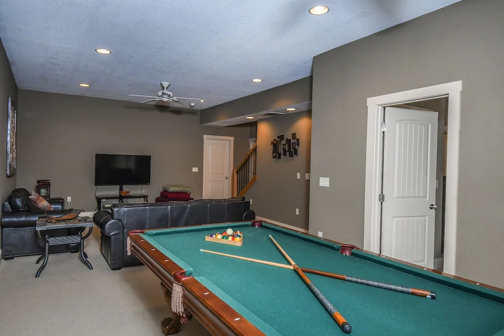Breathe Easy 5 Bedroom Townhome