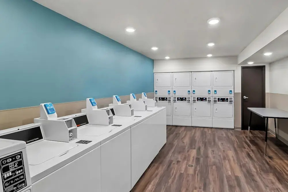 Woodspring Suites Newington - Hartford South