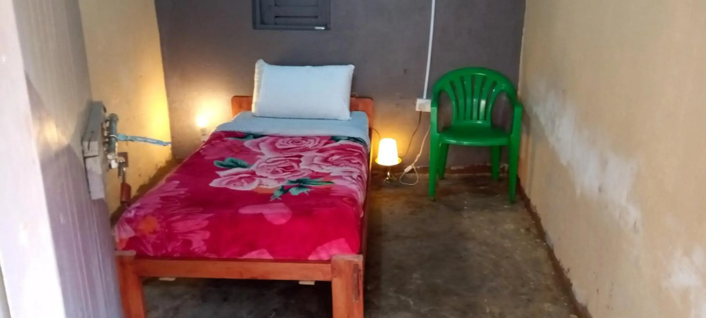 Nkuringo Home Stay - Hostel