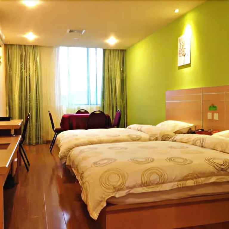 Hui 8 Chain Hotel