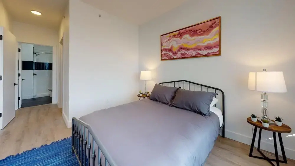 Luxury 2BR 30 Mins to Manhattan Evonify