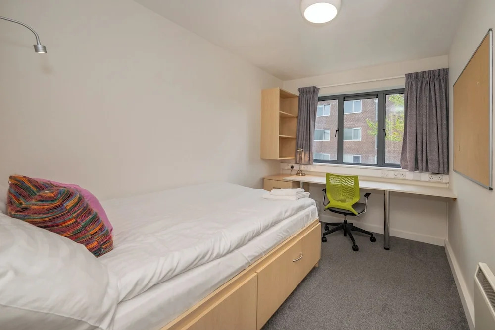 University Hall - UCC Summer Beds