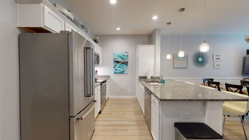 Beachside Getaway - 3 Br Condo