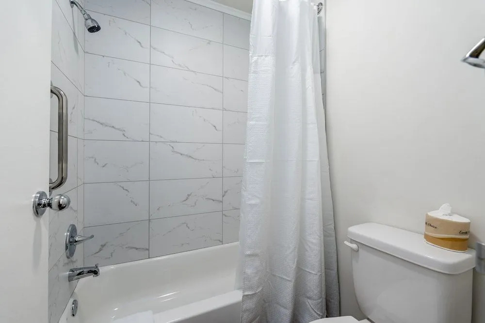 Crewe Boutique Inn