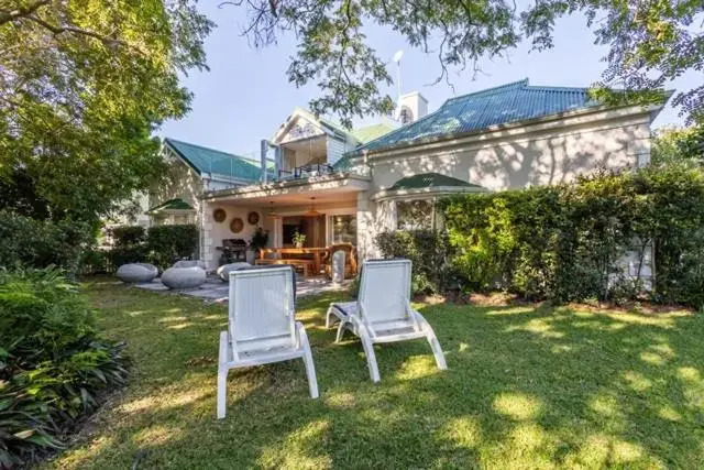 4293 River Club
